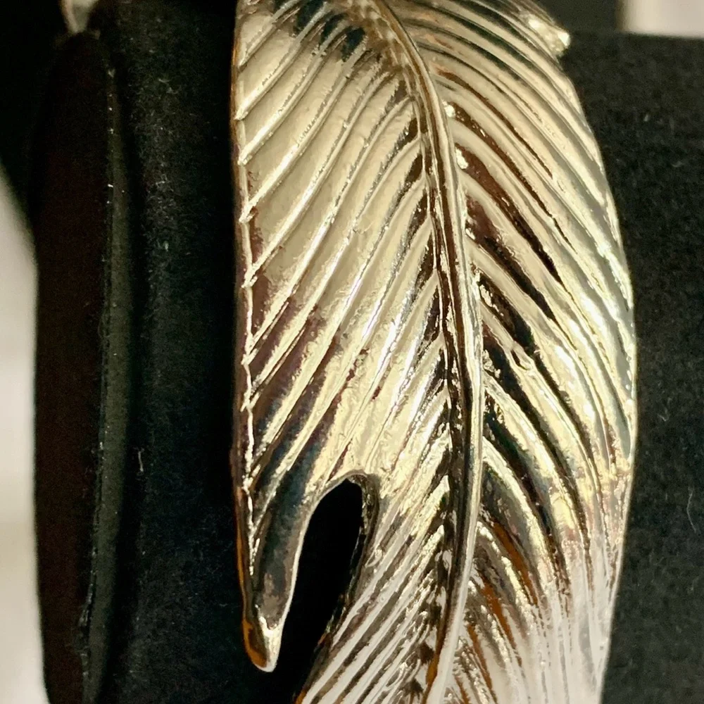 Silver tone cuff bracelet - Picture 3 of 4
